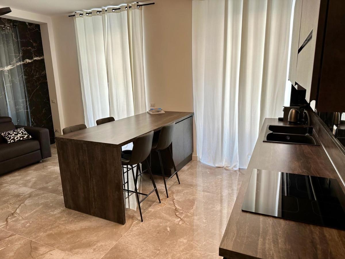 Magic Place Bergamo! Classy Apartment In The Heart Of The City Exterior foto